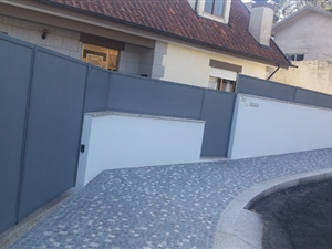 Gradeamento e Portoens com pintura forja